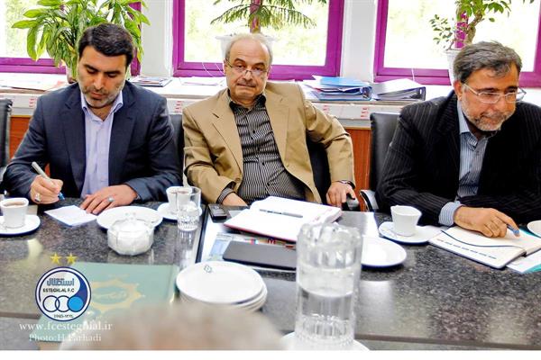 گزارش تصویری نخستین جلسه هیات مدیره جدید باشگاه استقلال و معرفی مدیر عامل