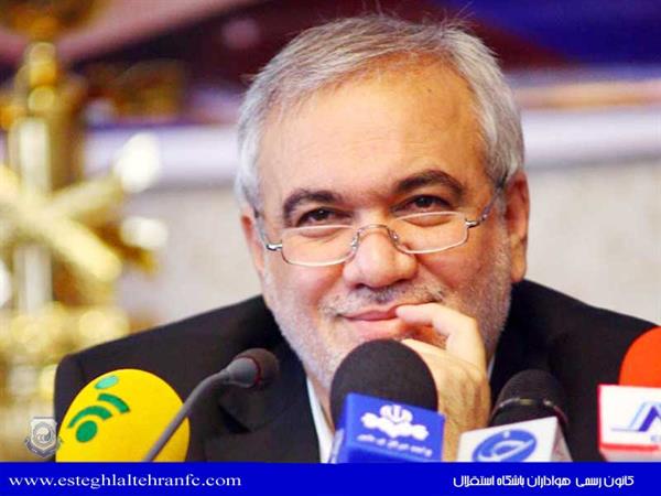 فتح الله زاده: همه بازیکنان را حفظ و نهایت سه یا چهار نفر را به تیم اضافه می کنیم .