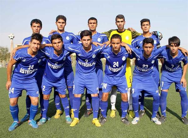برتری استقلال 10 نفره مقابل پرسپولیس