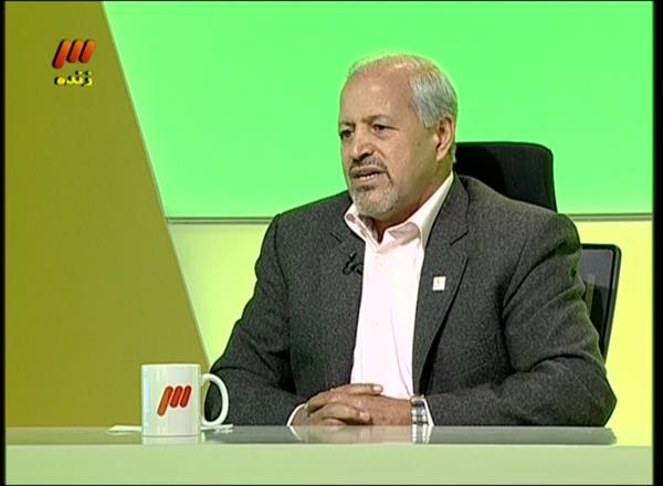 محمد فنایی : قلعه‌نویی به خودش و شخص مقابلش احترام بگذارد