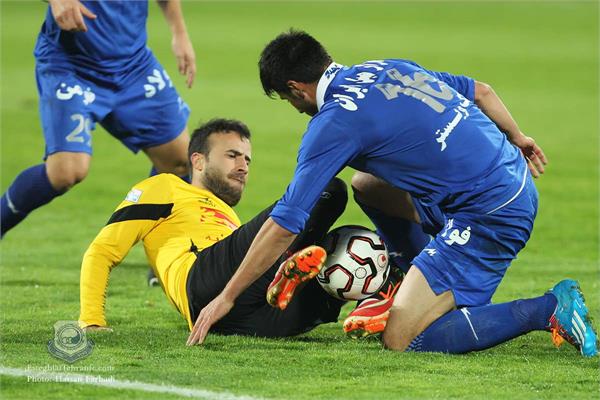 لیگ برتر ایران - دوره 14 - هفته 16 - 10 آذر 1393 - استقلال 1 راه آهن 0  -   هاشم بیگ زاده