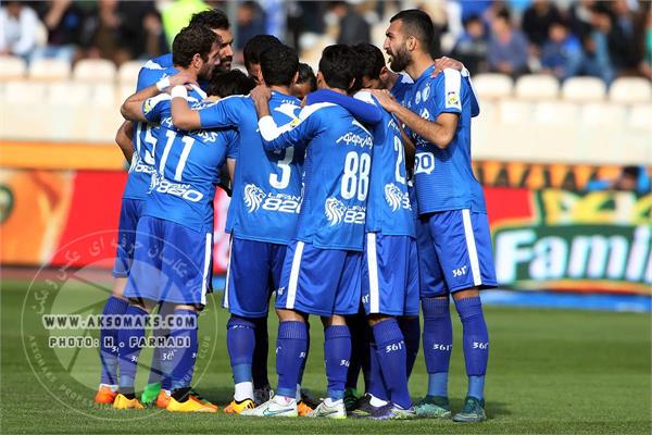 پرسپولیس 330 تا پایین تر از استقلال!