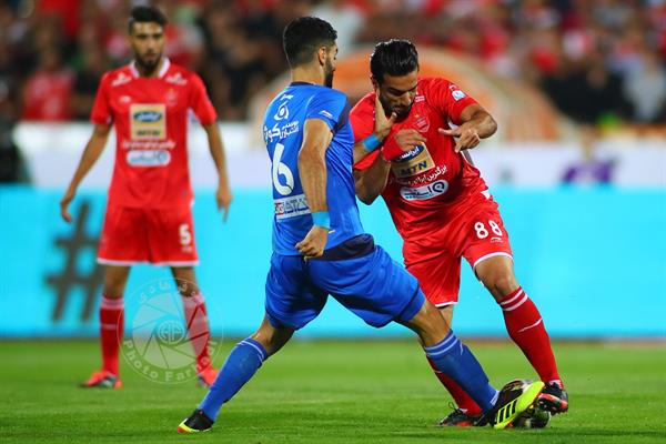 هافبک پرسپولیس زیر تیغ جراحی