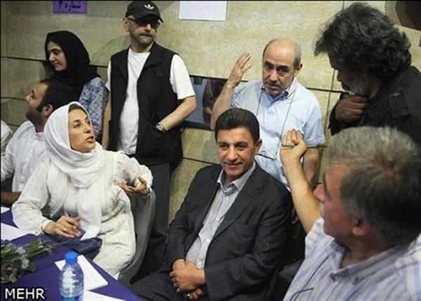 امیر قلعه‌نویی در جمع سینماگران + عکس