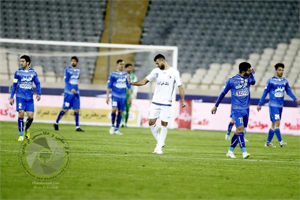 گزارش تصویری : استقلال تهران 1 استقلال خوزستان / روزهای بد منصوریان و استقلال ادامه دارد .