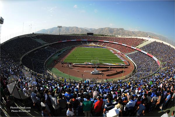 ذوب آهن فقط ۱۱۰۰ تماشاگر استقلالی به ورزشگاه فولادشهر راه می‌دهد