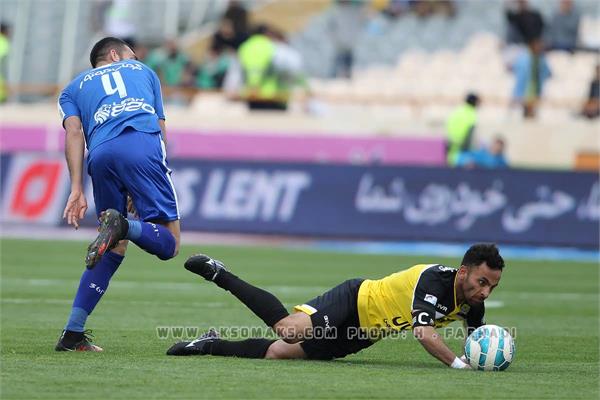 هت تریک در آزادی، هدف بزرگ استقلال