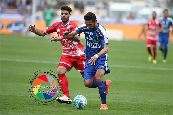 استقلال با پیروزی بر پرسپولیس در لیگ اوج می گیرد