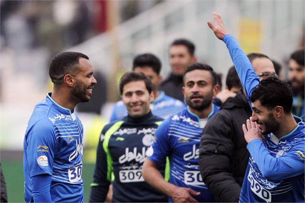 رابسون از استقلال دور شد